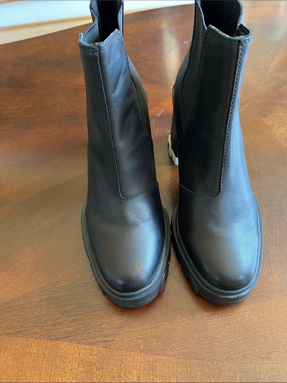 Women's Black Chelsea Lug Sole Ankle Boots, Sorel